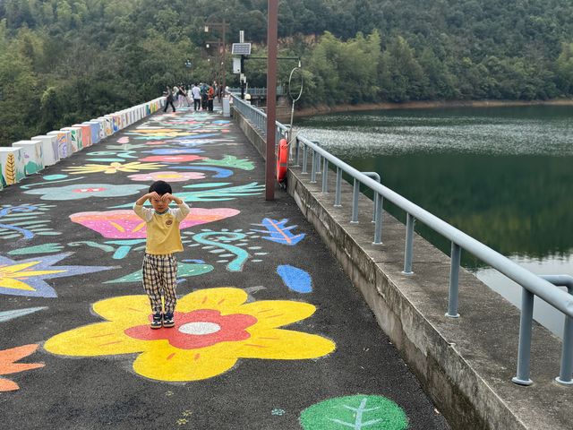 野放的一家|青山村徒步