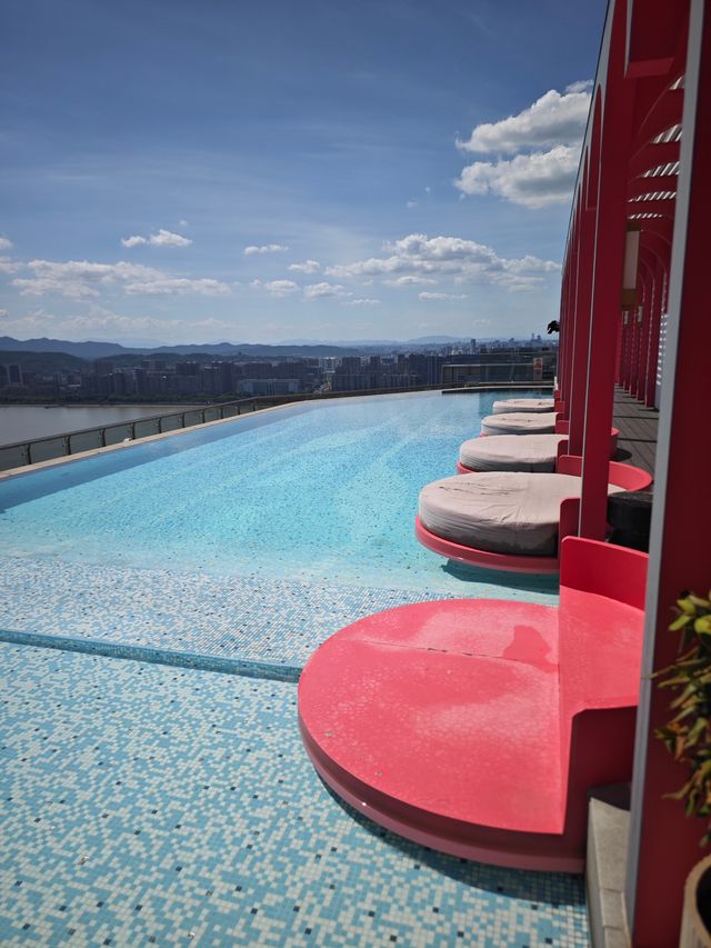 我宣佈找到杭州高空酒店的天花板了！