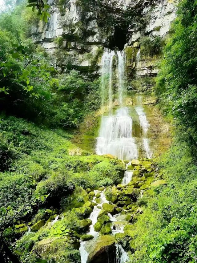 揭秘鹿院坪不通公路的隱世仙境，美哭了