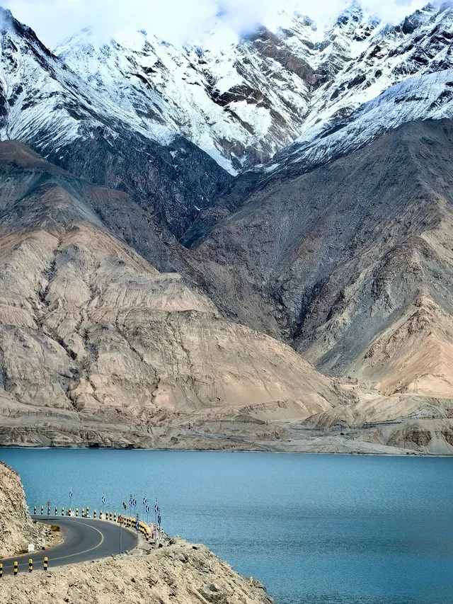 帕米爾高原之上，生命很難形容