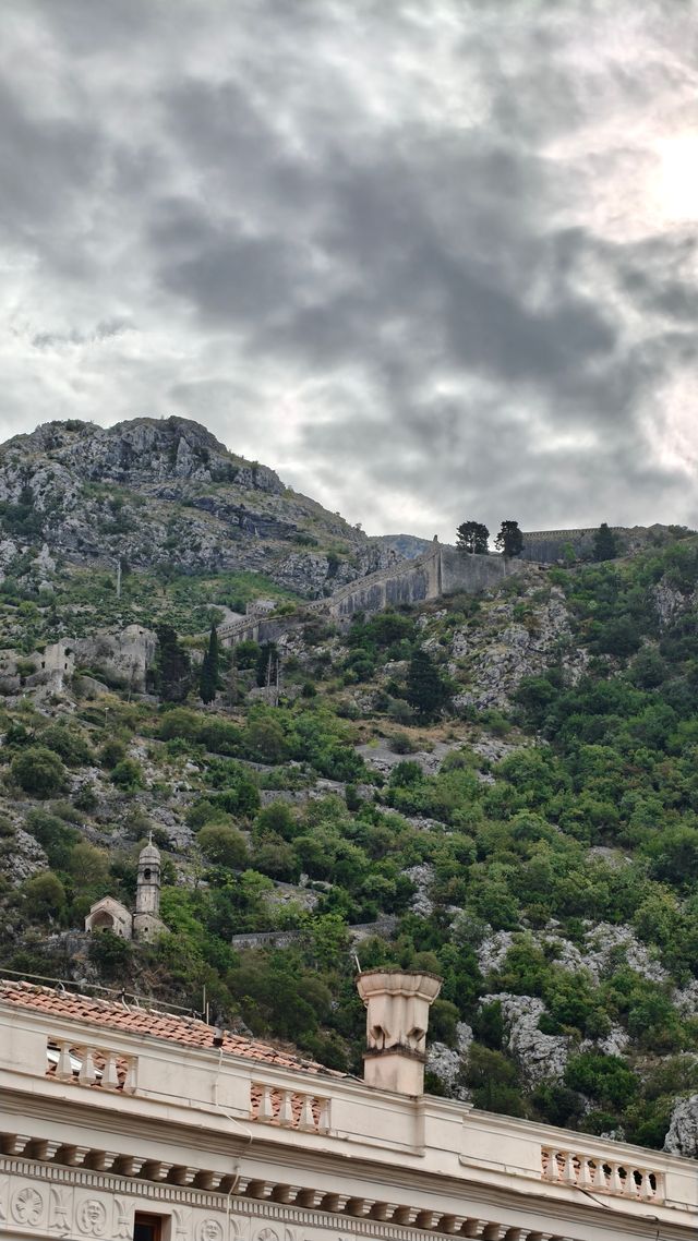 特托爾古城city walk