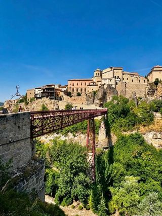 Medieval town walking guide