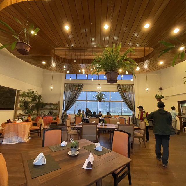 【網美級度假餐廳｜馬來西亞神山公園】Liwagu Restaurant
