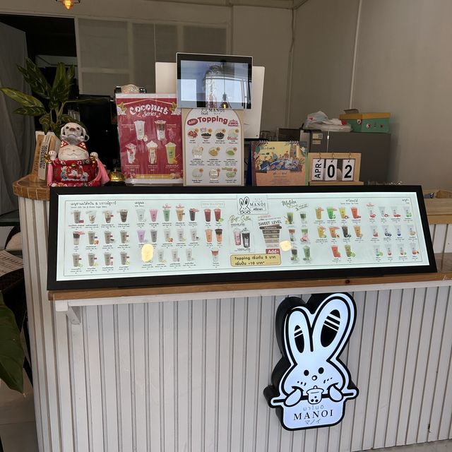Manoi ร้านชานมไข่มุกมาโนอิ