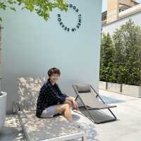 เที่ยวใกล้ๆ กับโรงแรมสุดคิ้วบ์ Terra Nara Hotel