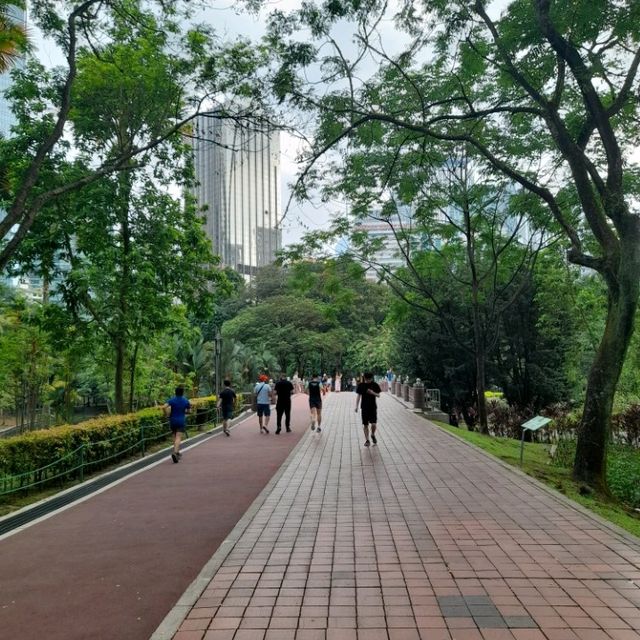 KL กลับมาอีกครั้งในรอบสิบห้าปี 