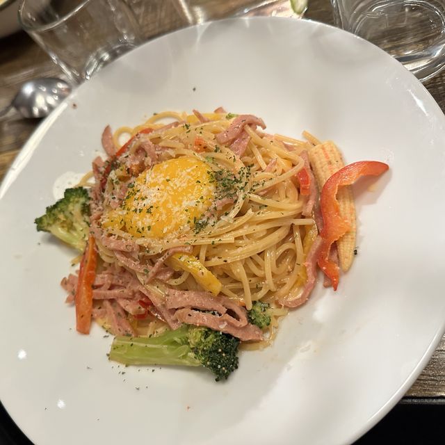 【 2023 屏東美食 】阡陌一肆 餐酒館 複合式餐廳 義大利麵 焗烤飯 調酒