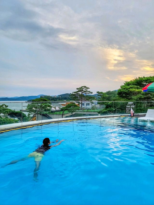 여유롭고 느긋한 여름휴가는 여기🏝