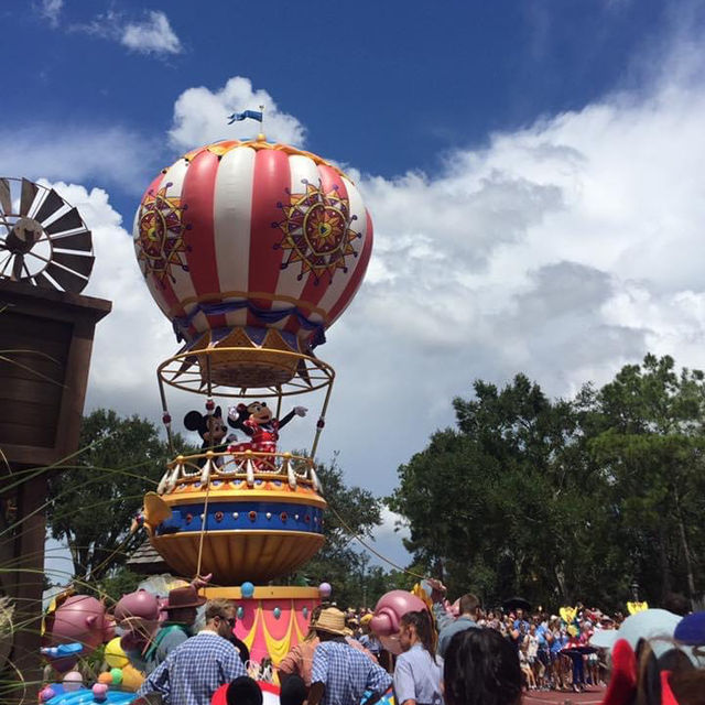 เที่ยวบ้านมิกกี้เมาส์ที่ Magic Kingdom Park🥳