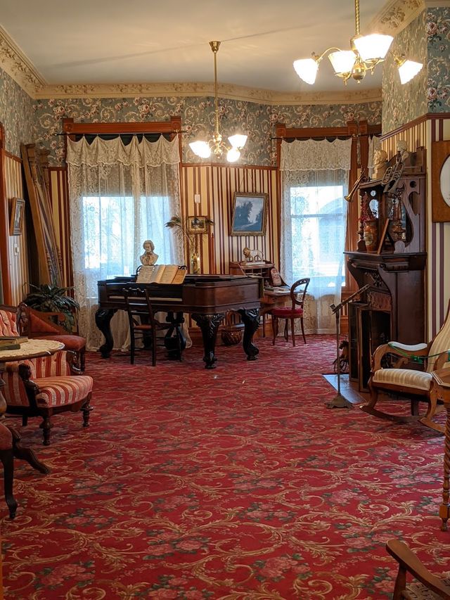 Ernest Hemingway Birthplace Museum 🍀✨