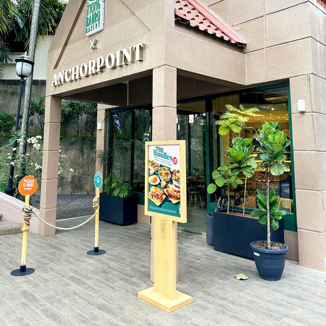 Minimalist Anagram Specialty Cafe