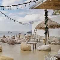 Hideout Beach Cafe & Bistro