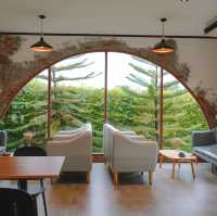 Koffe.Coffeebar  คาเฟ่สไตล์โมเดิร์นอังกฤษ