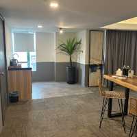 Clean and Super Spacious Hotel with Car Lift