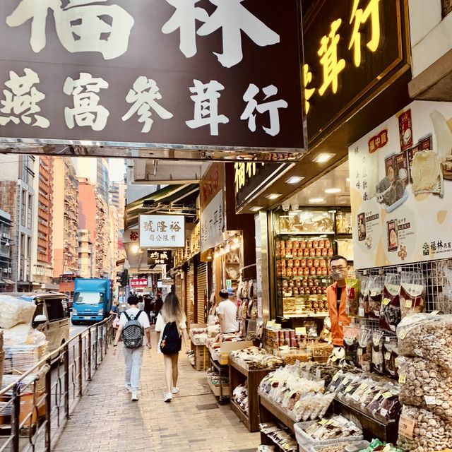 ⭐️ Must-visit Neighborhood! Sai Ying Pun 😍