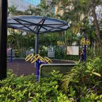 佔地廣闊嘅櫻桃街公園