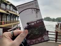 หน้าฝน คนเหงา ล่องเรือไปเกาะกลางทะเลสาบซีหู