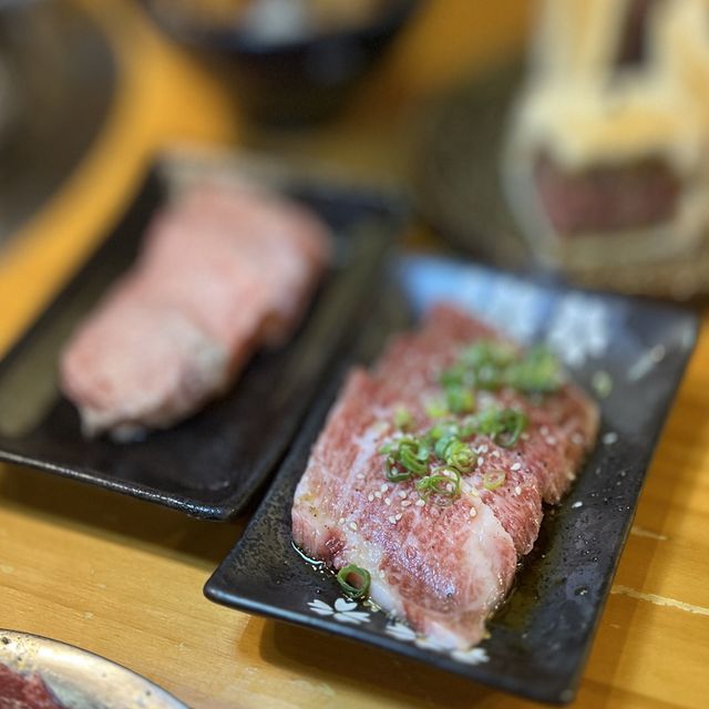 📍香港旺角｜大眾燒肉酒場 · 人均唔洗$500就食到嘅高級燒肉放題🔥 有齊和牛壽喜燒各款靚肉！