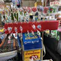 เดินเล่น ตลาดน้ำดอนหวาย ของอร่อยกลับบ้านเพียบ