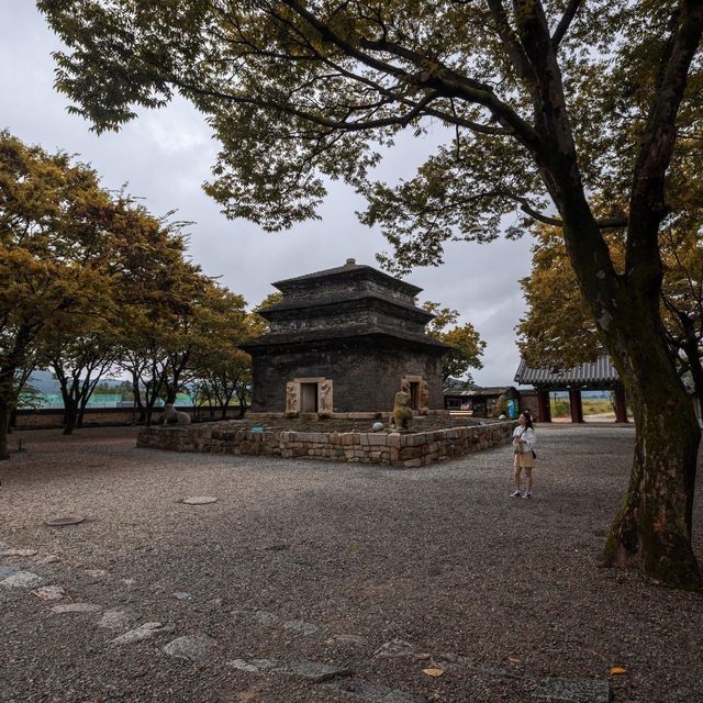 Beautiful View of Bunhwangsa Temple 