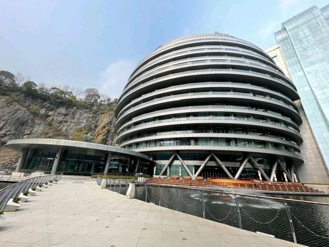 地心酒店探險記