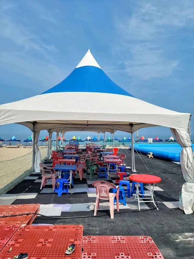 오토캠핑장과 물놀이장이 있는 경주 해수욕장🏖