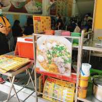 曼谷泰國🇹🇭在地小吃美食💯😋 Rung Rueang Pork Noodle (Left Shop) รุ่งเรืองตั๋ง ห้องมุม