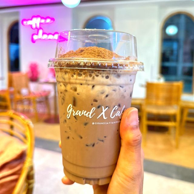 🌿Grand X Cafe & Hotel Sattahip