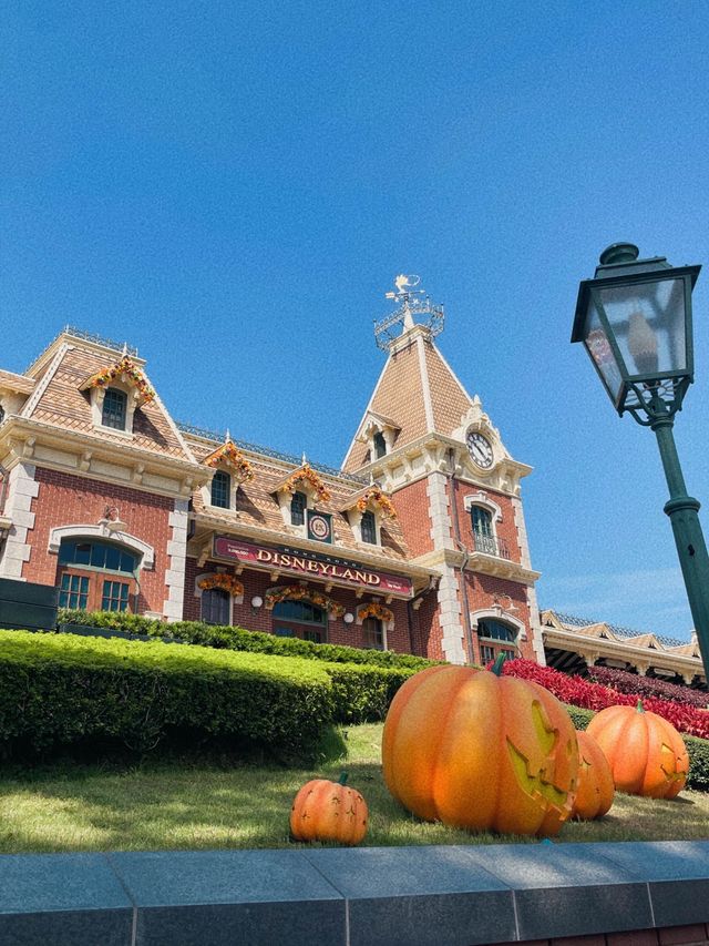 ฮาโลวีนปีนี้ ที่ดิสนีย์แลนด์! 🎃