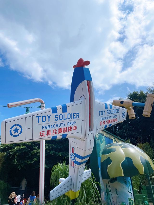 พาตะลุยถ่ายรูป Toy Story Land 🦖