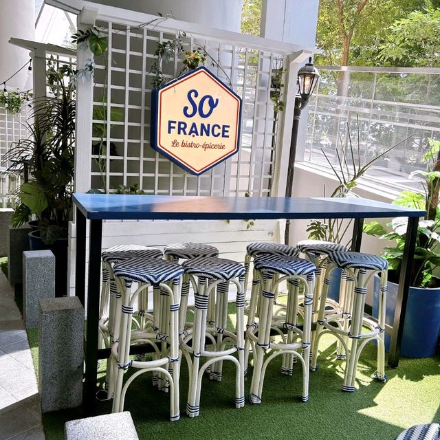 Experience SO France Le Bistro 