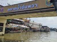 นั่งเรือชมหิ่งห้อย ที่ตลาดน้ำอัมพวา