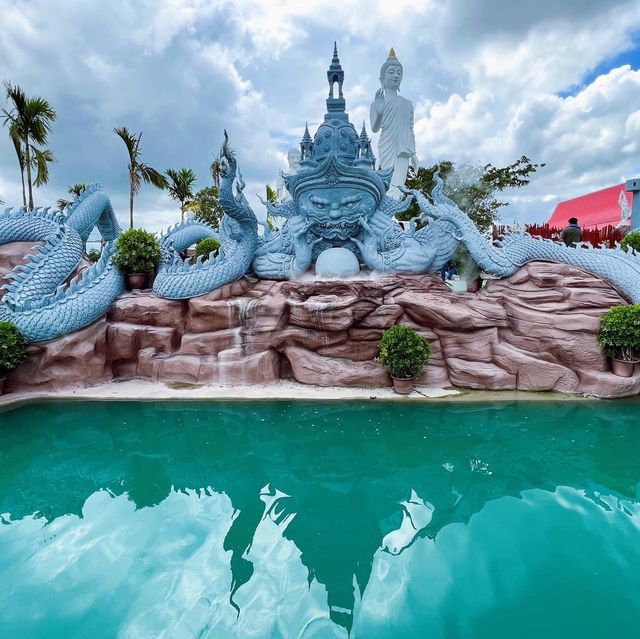 วัดไตรสามัคคี (เกาะนาคเมืองบาดาล)