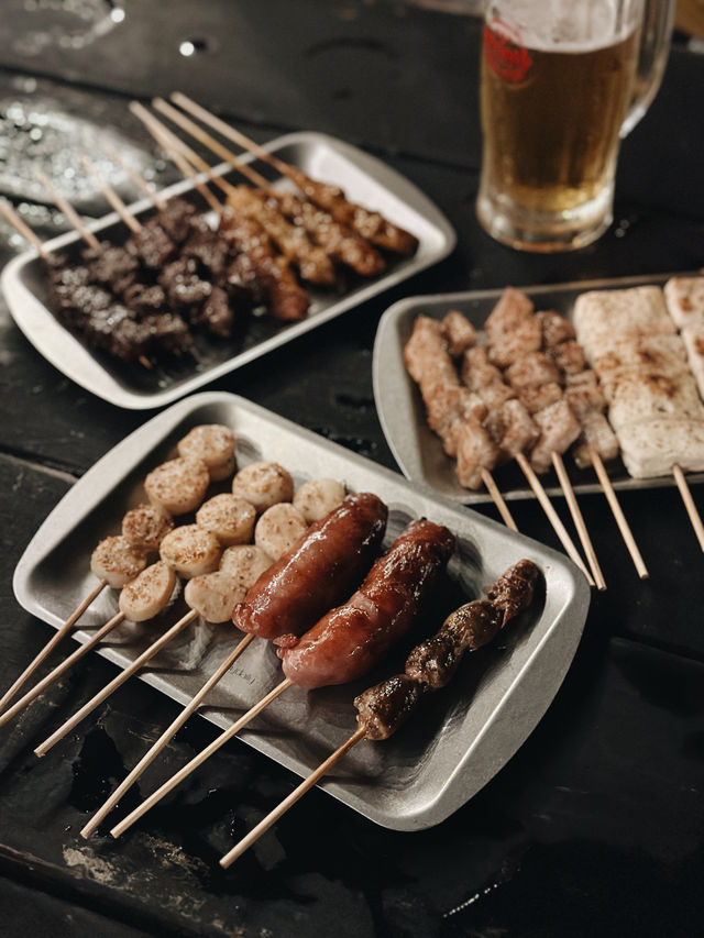 在台灣綠島必去！氛圍感滿滿串燒店！「小信長」