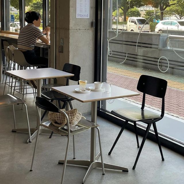 「Pikend Cafe」型格簡約咖啡店，快來享受輕鬆時光吧！