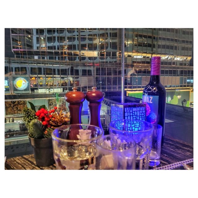 香港性價比酒店自助餐。Three on Canton