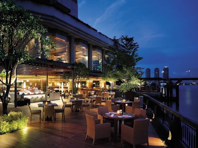 曼谷半島酒店：奢華舒適，價格昂貴