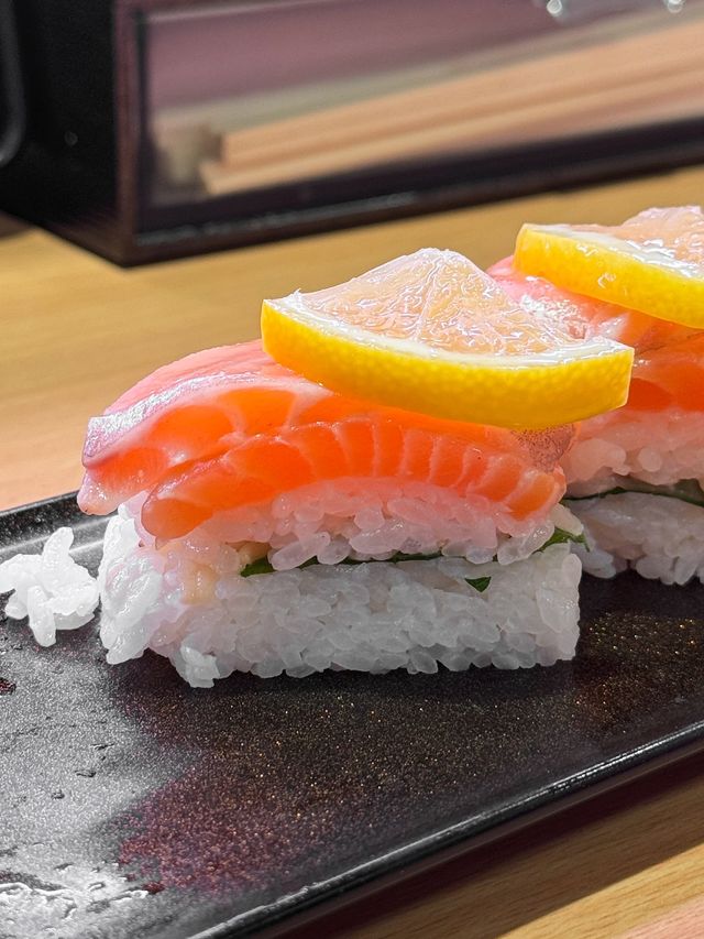 Sushiro’s Salmon Fair!