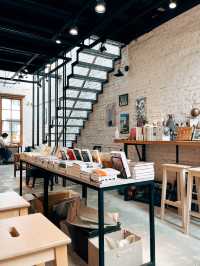 ☕️台北美食探店 X 浮光 BOOKS CAFE 老宅裡的咖啡廳
