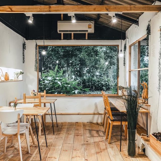 Raku cafe ร้านอาหารญีปุ่น สันกำแพง เชียงใหม่