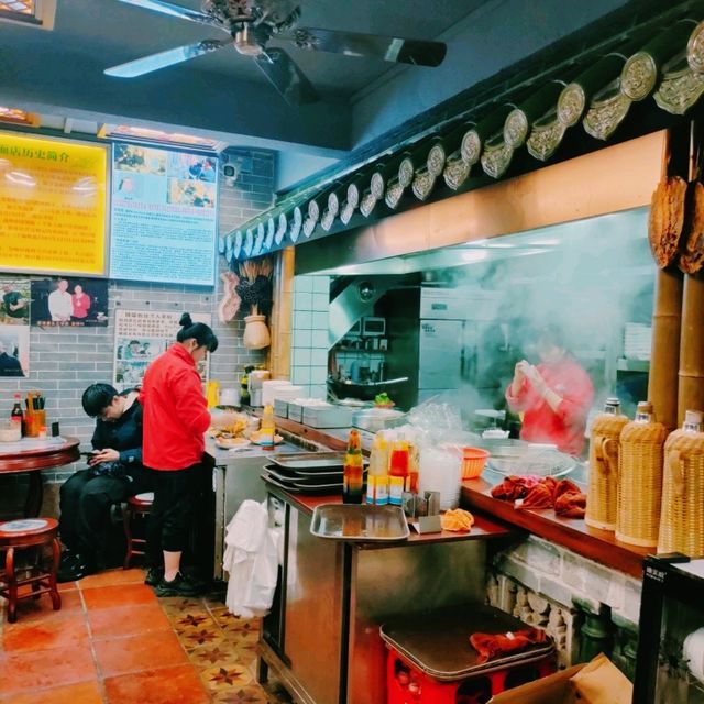 Michelin Star Noodle Shop in Guangzhou!!