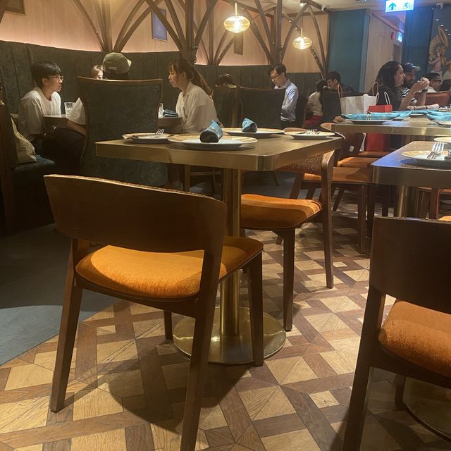 滑溜難忘松露奶油咖喱雞柳，尖嘴正宗印度菜