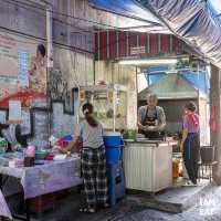 อาหารตามสั่งในซอยลับข้างวัด! เปิดมากว่า 30 ปี 