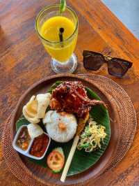 🥰Amazing Bali Food at Bebek Joni💜Save this place!! 