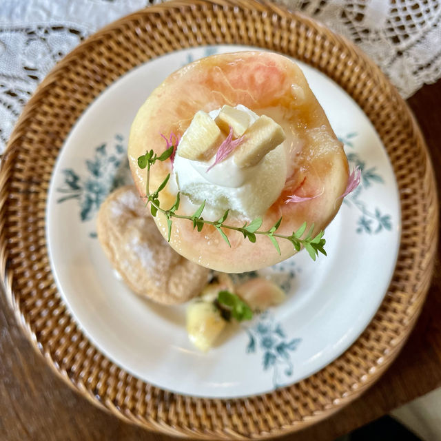 【福岡カフェ】今年も始まった桃パフェ🍑