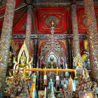 วัดศรีรองเมือง ชมวิหารไม้สักทองสวยที่สุดในลำปาง