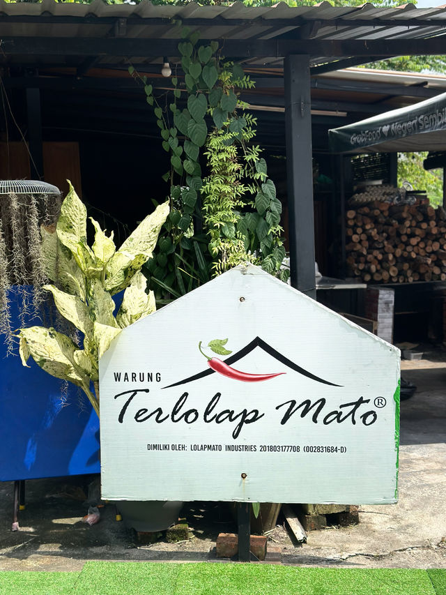 Warung Terlolap Mato; One of Best Eatery in Nilai
