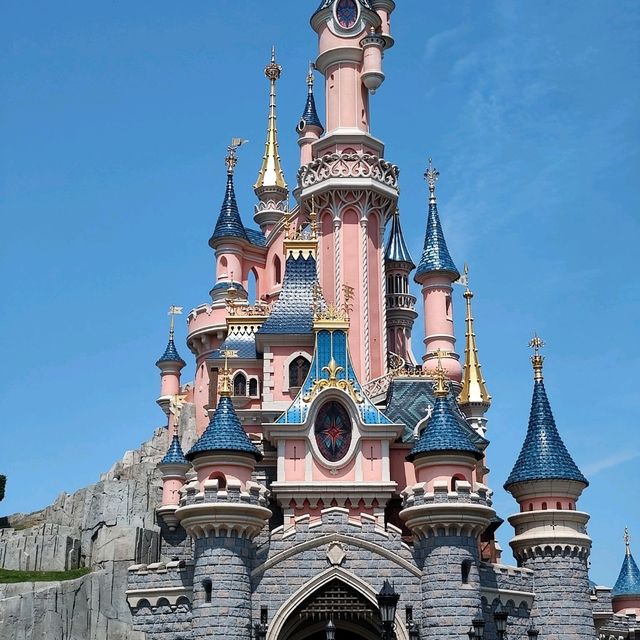 Disneyland, Paris - The magic is real and its all true!!!