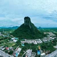 ภูเขาอกทะลุ