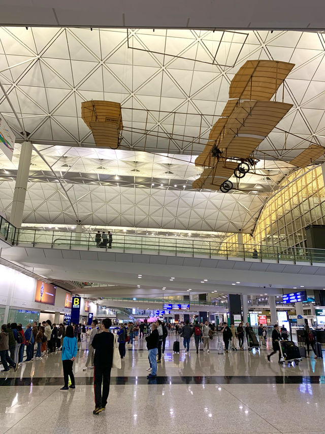 香港　香港観光　香港国際空港はやっぱり立派だったぞ！